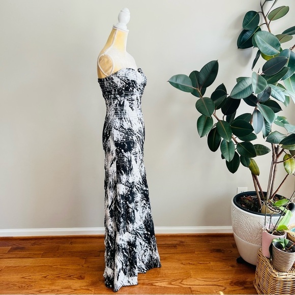 Va Va Voom strapless maxi dress - Picture 4 of 6